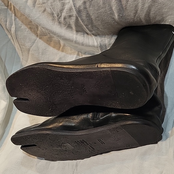 Maison Margiela Black Tabi Flat Camel Leather Split Toe Ankle Boots Mens Size 12 - Picture 10 of 16